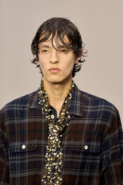 Look 84